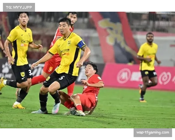 侯煜突入禁区斜射偏出 广州豹错失破门良机